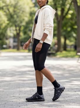 Cloud 6 Coast – Combine with high-waisted athletic leggings, a matching sports bra, and an oversized cream-colored hoodie for a chic athleisure aesthetic.
