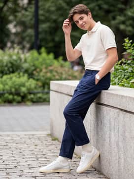 Clyde Laundry Boys Ii – Pair with slim-cut navy trousers and a cream-colored polo shirt for a polished yet comfortable business-casual appearance.