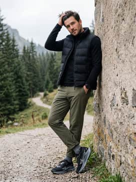 Combine with olive green ripstop hiking pants, a black thermal base layer, and a down-filled vest for a rugged weekend mountain excursion.