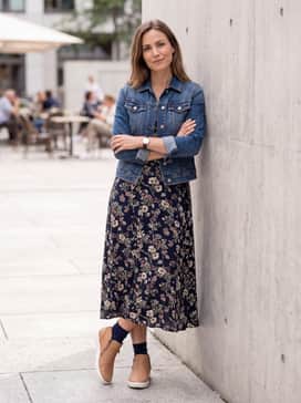 Combine with a floral midi dress and a classic denim jacket to transition feminine pieces into cooler weather.