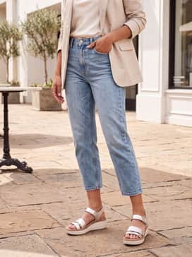 Womens Riginalgrand Peyton Flatform Sandals – Cropped light-wash boyfriend jeans with a tucked-in silk camisole and a structured tan blazer for an elevated casual office outfit.